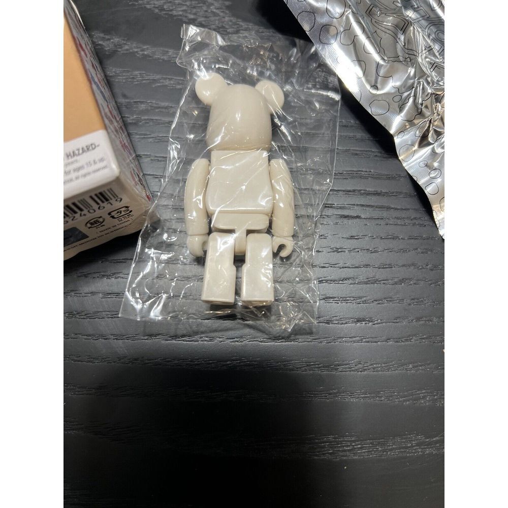 Basic R 100%‎ Series 47 Medicom Bearbrick Be@rbrick - Picture 4 of 5